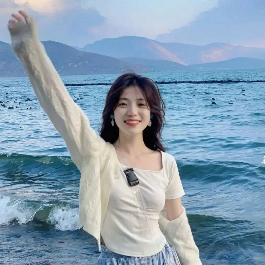 美妆博主小雅